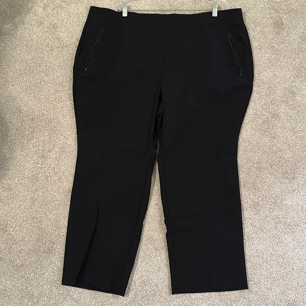 Lane Bryant Black Pull On Dress Pants with Zipper front pockets Size 24P